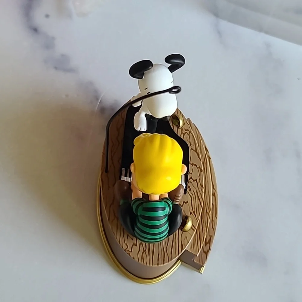 Hallmark Keepsake Ornament Peanuts 2004 Love To Dance! - Picture 12 of 12